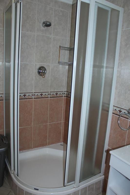 To Let 2 Bedroom Property for Rent in Avondale Western Cape